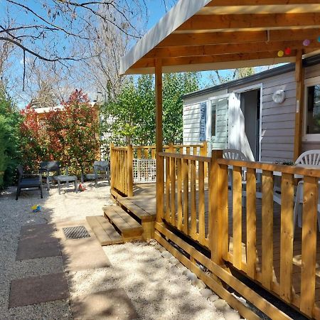 Mobil Home Tout Confort 6 Personnes Climatise Au Pied Du Luberon Ла Рок д'Онтерон Екстериор снимка