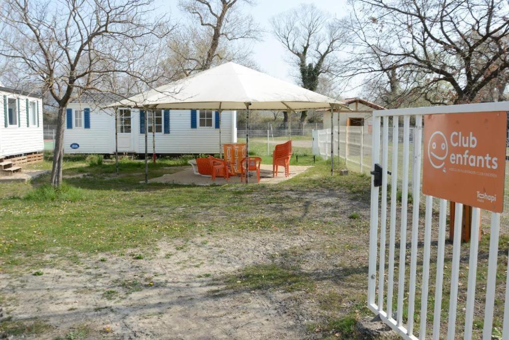 Mobil Home Tout Confort 6 Personnes Climatise Au Pied Du Luberon Ла Рок д'Онтерон Екстериор снимка