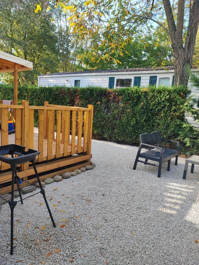 Mobil Home Tout Confort 6 Personnes Climatise Au Pied Du Luberon Ла Рок д'Онтерон Екстериор снимка