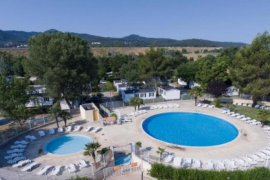 Mobil Home Tout Confort 6 Personnes Climatise Au Pied Du Luberon Ла Рок д'Онтерон Екстериор снимка