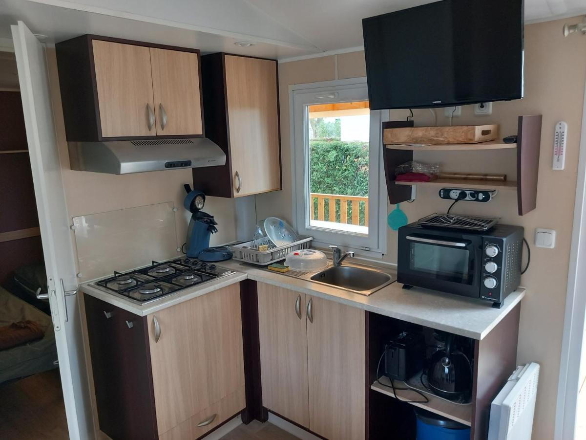 Mobil Home Tout Confort 6 Personnes Climatise Au Pied Du Luberon Ла Рок д'Онтерон Екстериор снимка