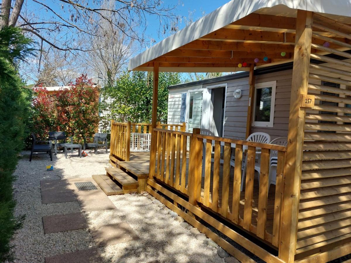 Mobil Home Tout Confort 6 Personnes Climatise Au Pied Du Luberon Ла Рок д'Онтерон Екстериор снимка