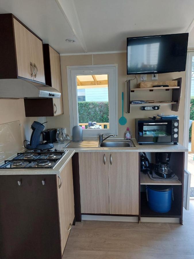 Mobil Home Tout Confort 6 Personnes Climatise Au Pied Du Luberon Ла Рок д'Онтерон Екстериор снимка